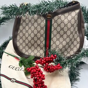 Authentic Vintage GG Gucci bag from italy